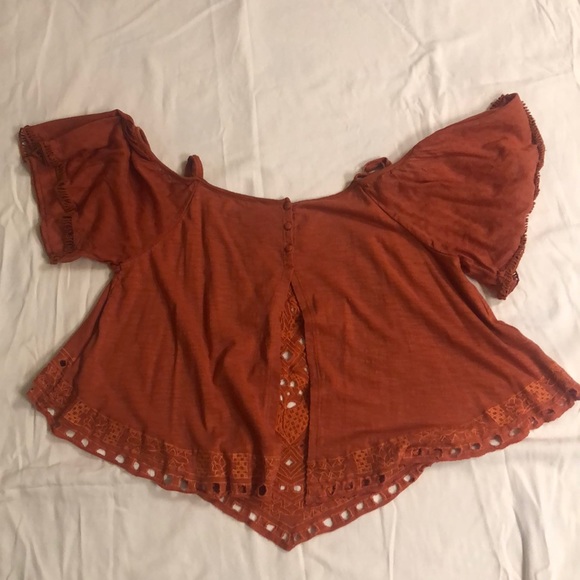 Top - Picture 2 of 3